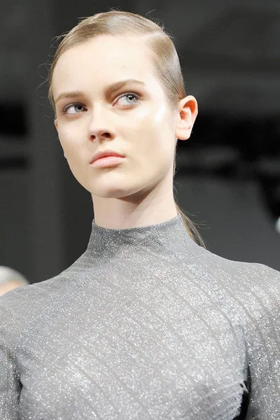 Look 24
